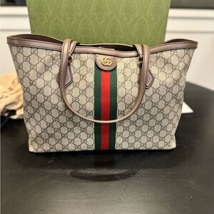 Authentic Gucci Medium Ophidia Tote Bag